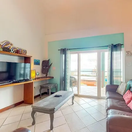 Suite E302 @ Mara Laguna