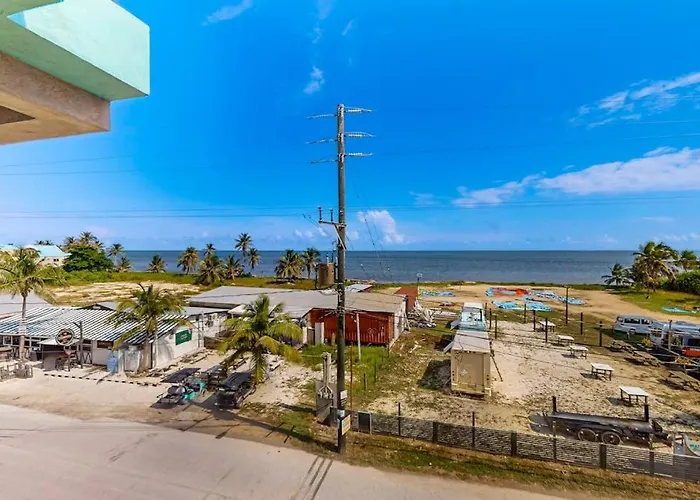 E302 @ Mara Laguna San Pedro (Ambergris Caye)